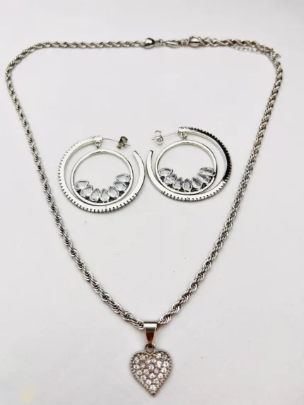 Conjunto colar de coração + brinco