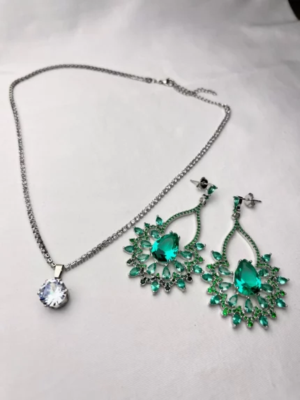 Conjunto colar + brinco com pedras verde