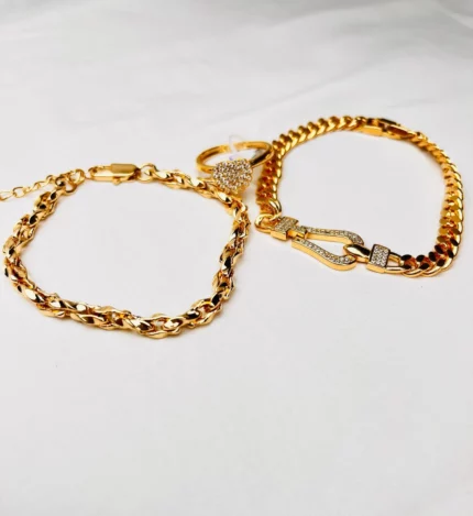 Pulseira de corrente dourada