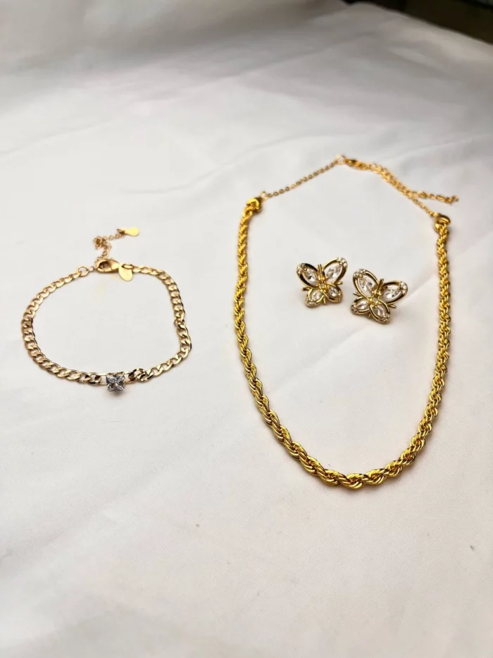 Cada brinco 59,90 colar 129,90 ,pulseira 59,90